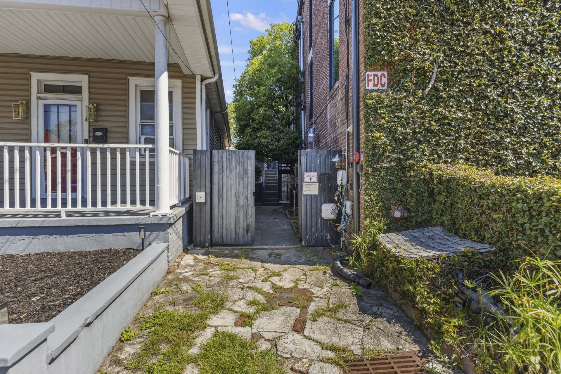 2 Francis Street Photo 20