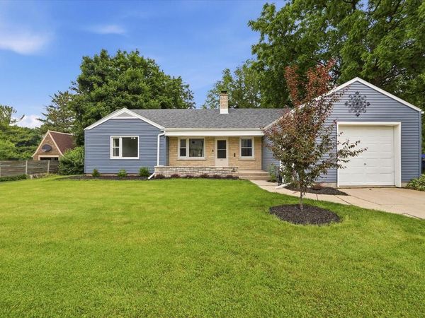 187 W Oak Grove STREET, Juneau, WI 53039