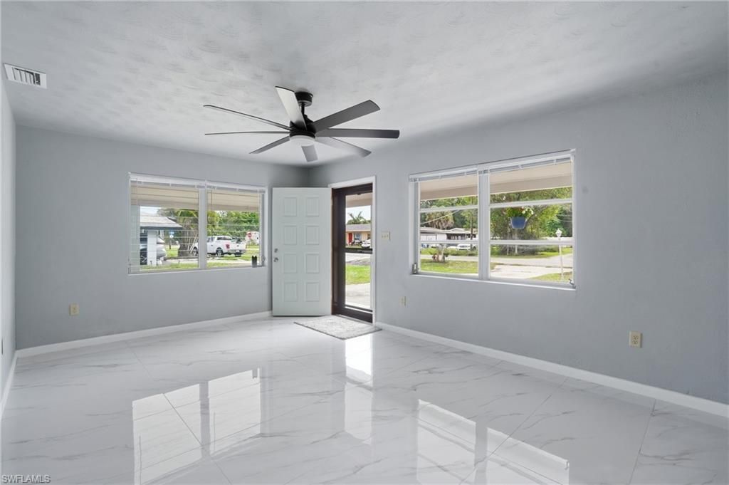 372 Altamont Ave, Fort Myers, FL 33905 Photo