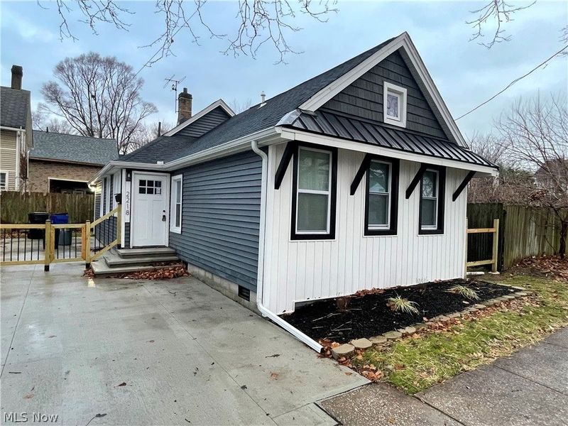2218 W 30th Street , Cleveland, OH 44113 Photo 2