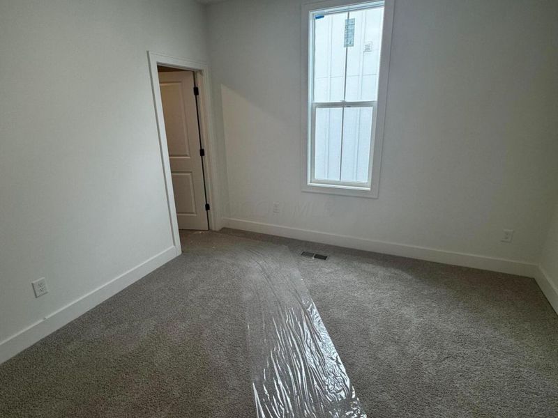 2048 Leopold Drive , Lewis Center, OH 43035 Photo 11