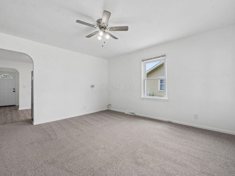 1127 Grace Street , Washington Court House, OH 43160 Photo 5