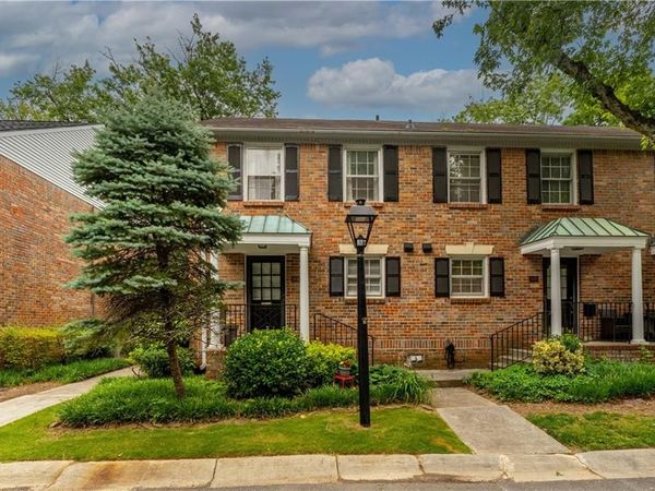 6700 Roswell Road, Unit 17A, Atlanta, GA 30328