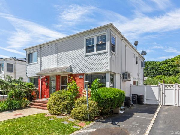 6722 211th Street , Oakland Gardens, NY 11364