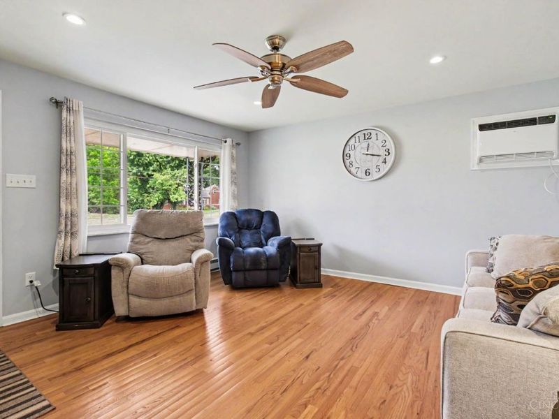 3162 Ebenezer Road, Cincinnati, OH 45248 Photo 6