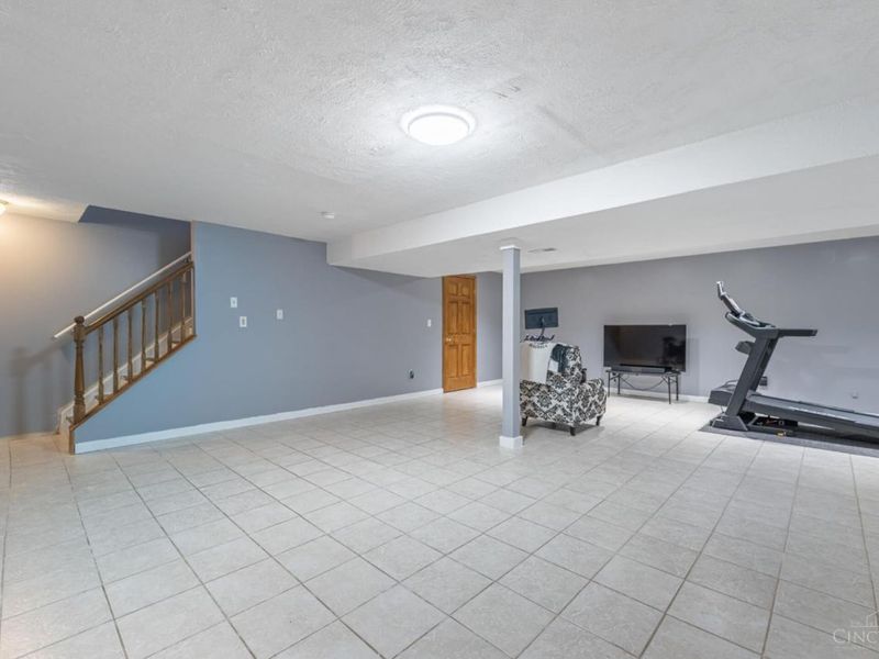 480 Harvest Drive, Trenton, OH 45067 Photo 17