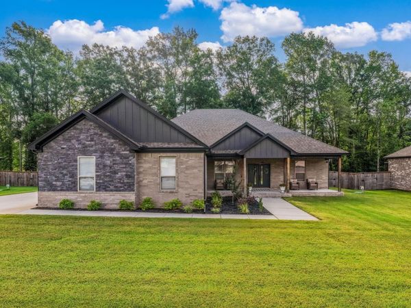 395 Mayberry Drive, Cabot, AR 72023