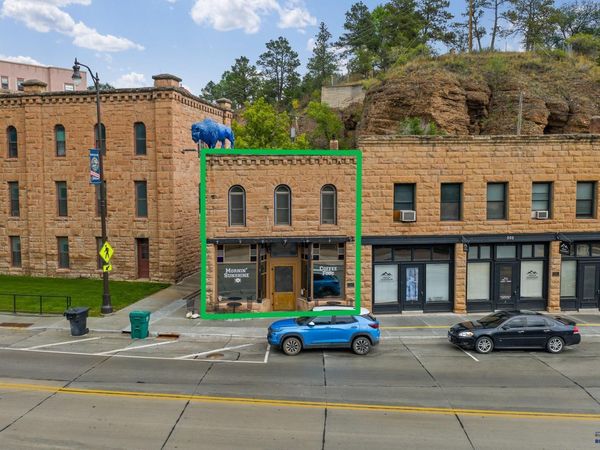 509 N RIVER ST, Hot Springs, SD 57747