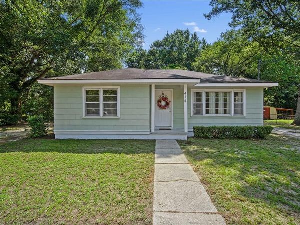 414 Powell Lane , Saraland, AL 36571