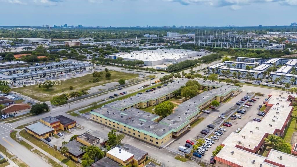 505 NW 177th St , Unit 136, Miami Gardens, FL 33169 Photo