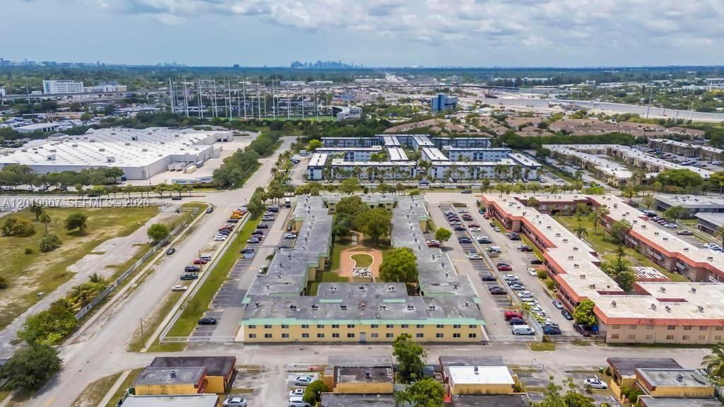 505 NW 177th St , Unit 136, Miami Gardens, FL 33169 Photo