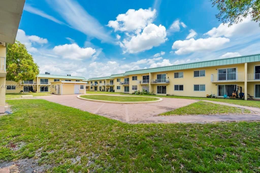 505 NW 177th St , Unit 136, Miami Gardens, FL 33169 Photo