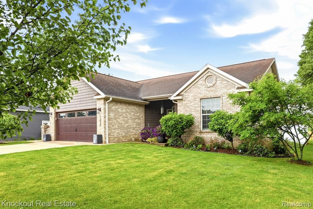12030 Country Run Drive , Birch Run Vlg, MI 48415 Main Photo