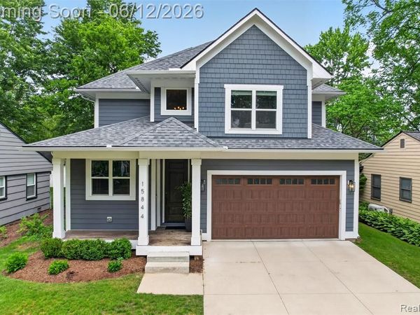 15844 Kirkshire Avenue, Beverly Hills Vlg, MI 48025