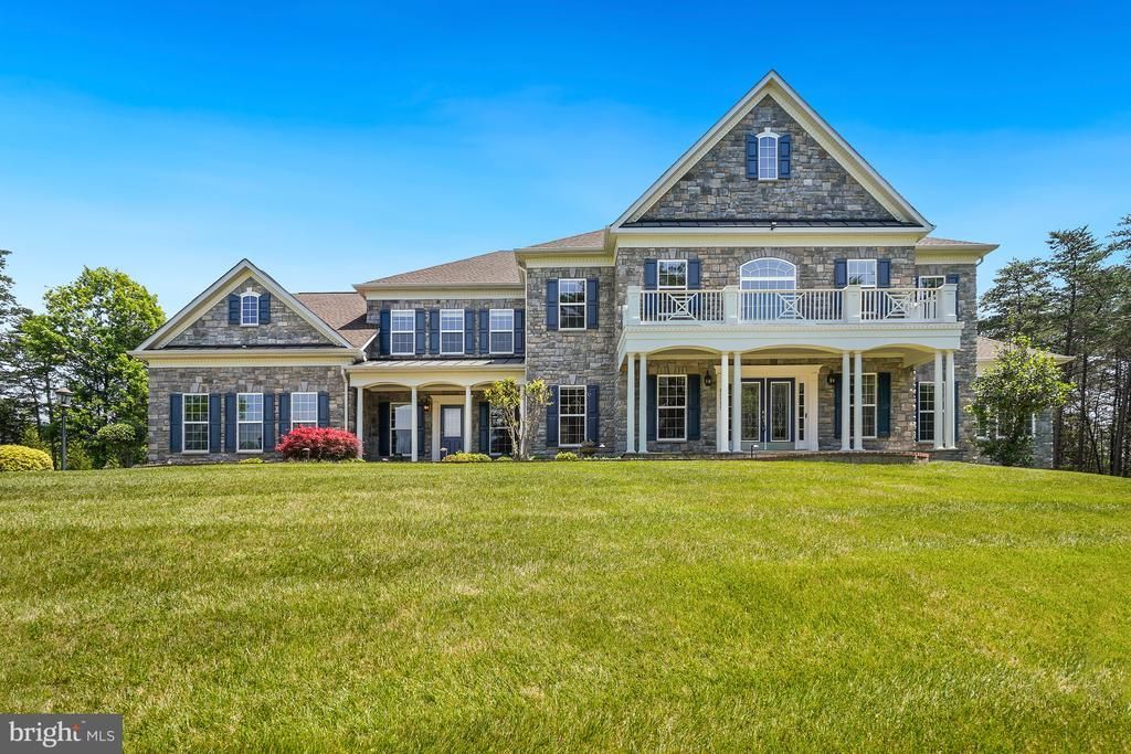 42115 Pleasant Forest Court, Ashburn, VA 20148 Main Photo