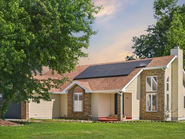 1214 W Verna Lane, Nixa, MO 65714