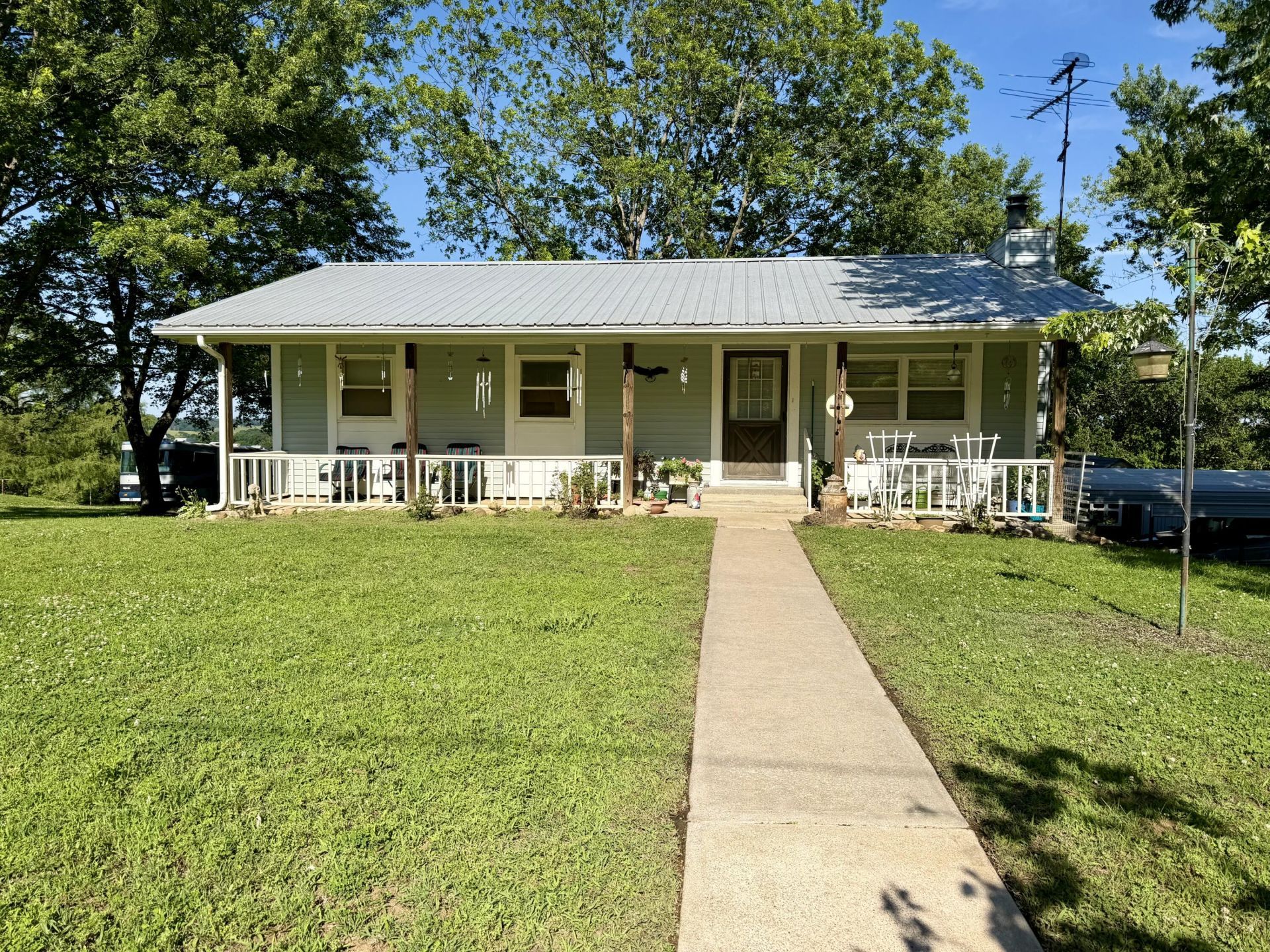 1405 S 951 Road, El Dorado Springs, MO 64744 Main Photo