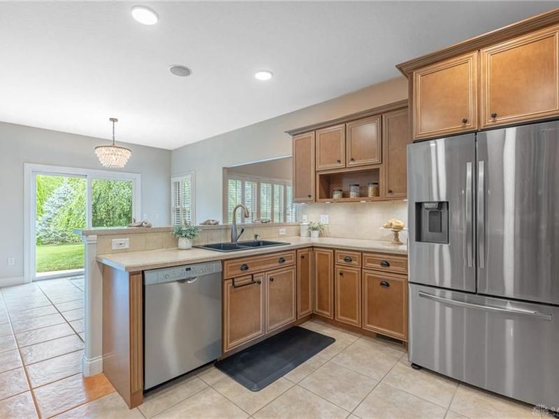 1377 Timshel Street, Sugarcreek Township, OH 45440 Photo 11