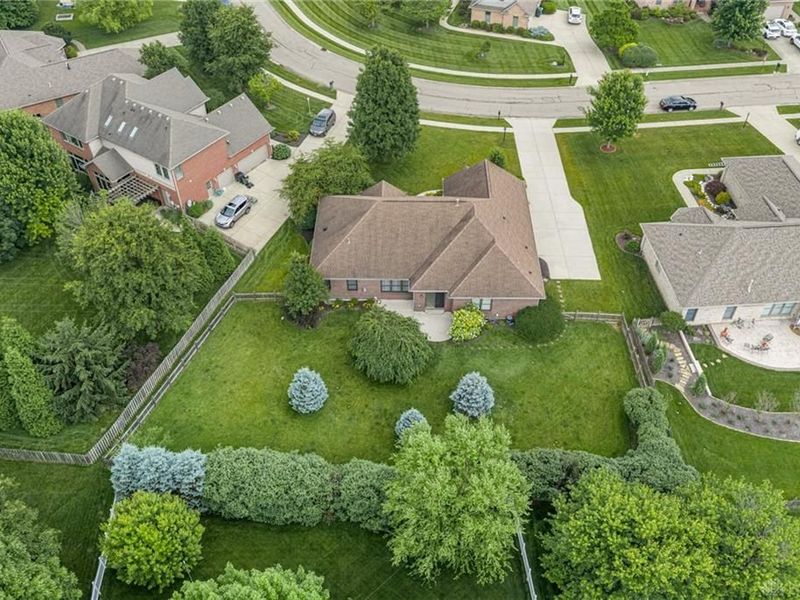 1377 Timshel Street, Sugarcreek Township, OH 45440 Photo 3