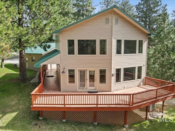 1496 Pine Ridge, Cascade, ID 83611