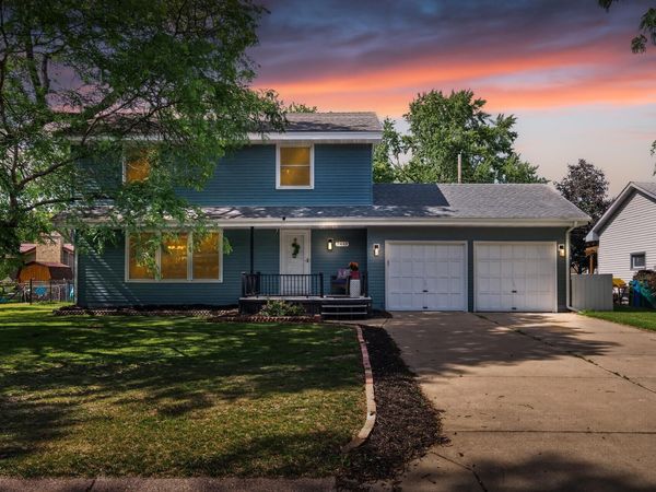 7448 Concerto Curve NE, Fridley, MN 55432