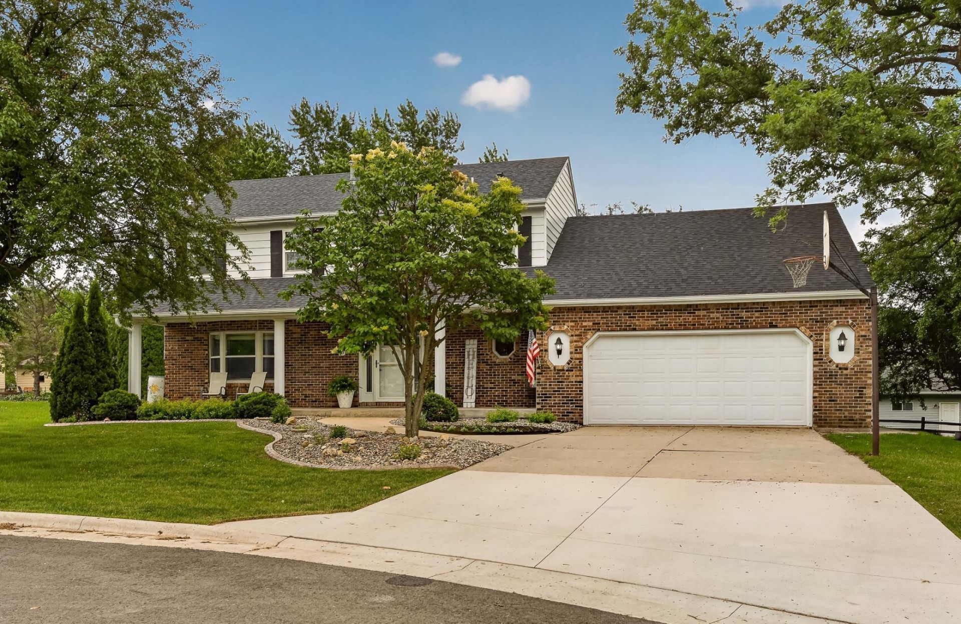 206 Highland Court SE, Stewartville, MN 55976