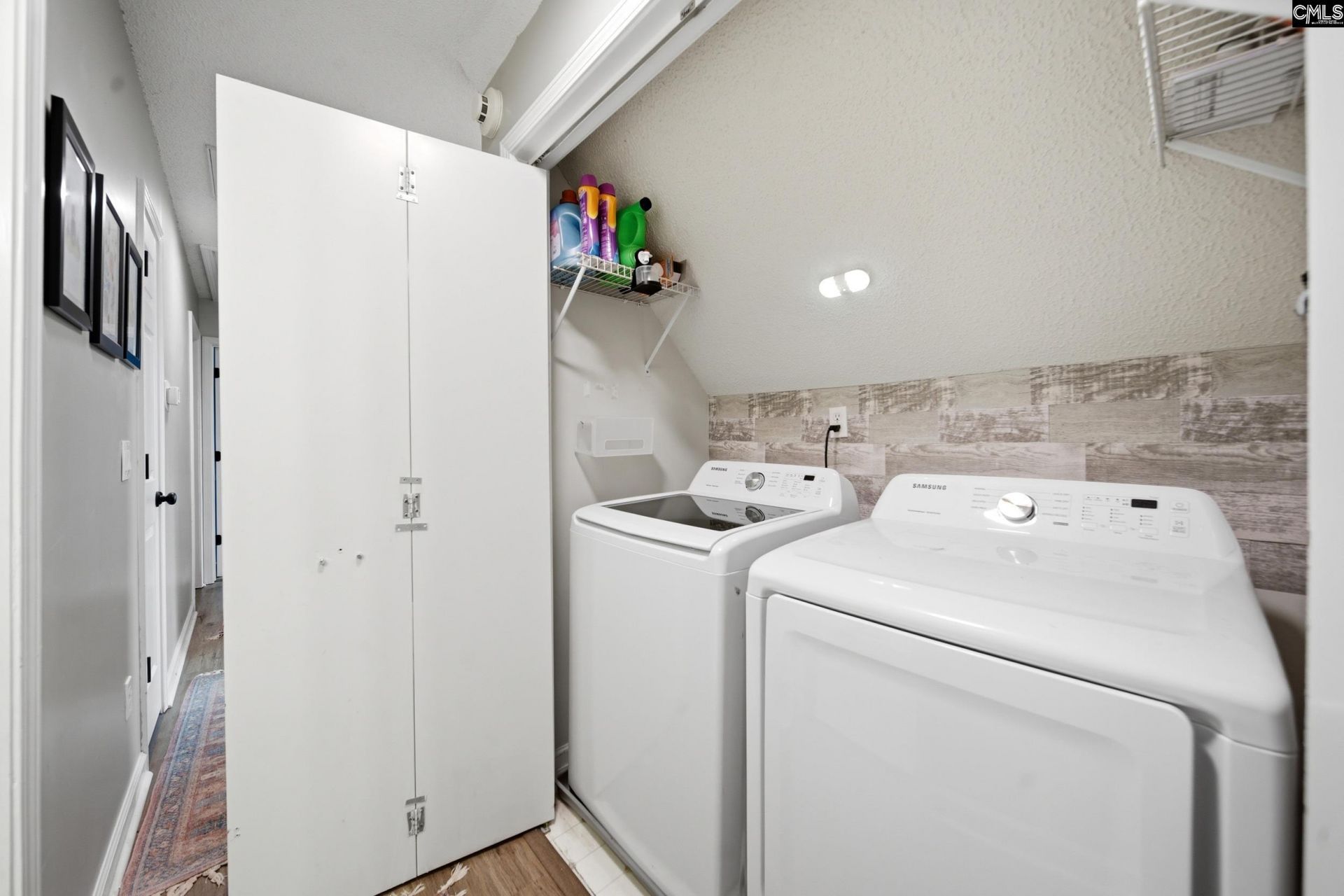 309 Gemstone Court  Photo 19