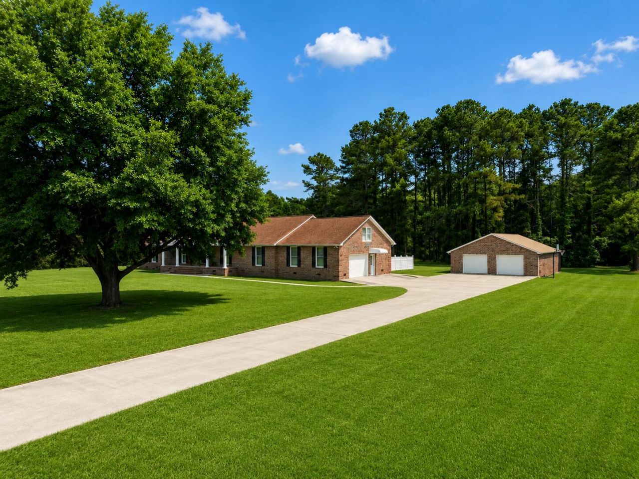 451 Kelton Road Photo 15