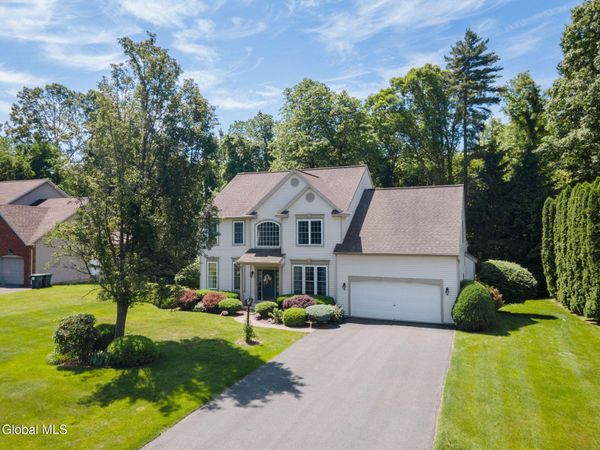 46 Mann Boulevard, Halfmoon, NY 12065