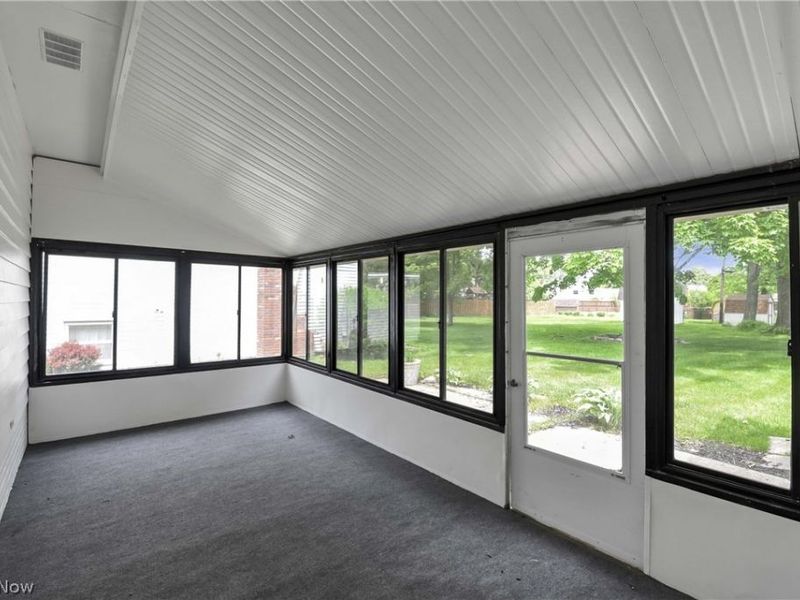 4267 Bentley Drive , North Olmsted, OH 44070 Photo 14