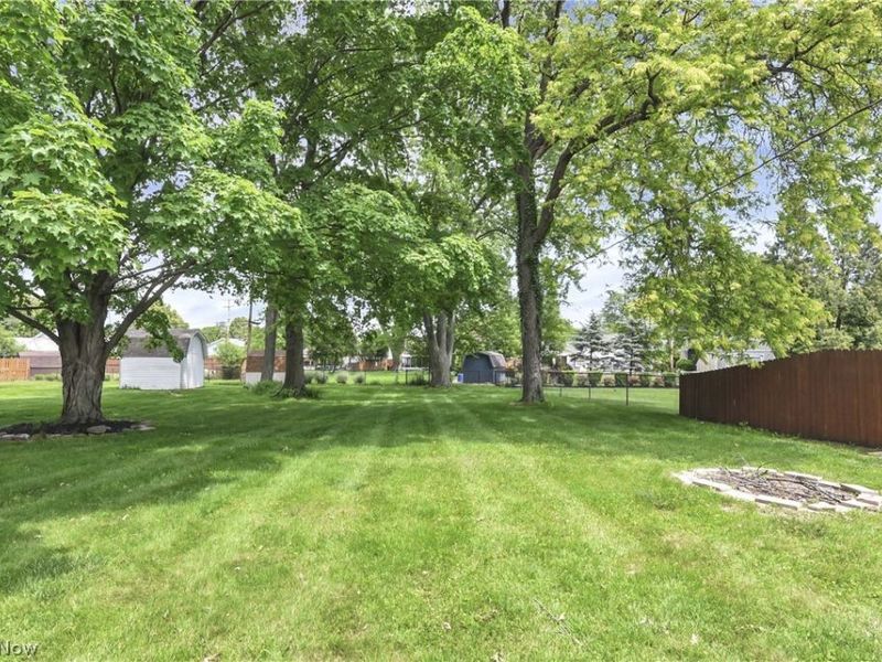 4267 Bentley Drive , North Olmsted, OH 44070 Photo 24