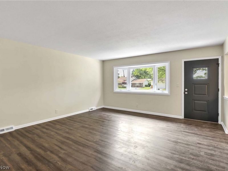 4267 Bentley Drive , North Olmsted, OH 44070 Photo 4