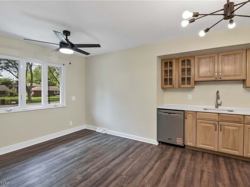 4267 Bentley Drive , North Olmsted, OH 44070 Photo 6