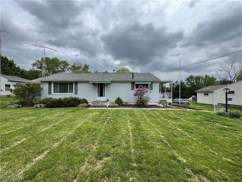 6030 Firestone Road NE, Canton, OH 44721 Photo 2