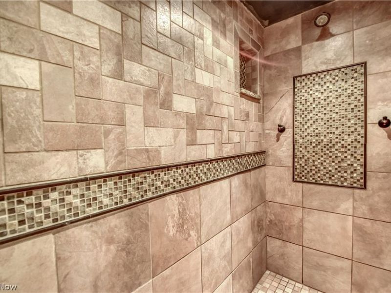 36388 Sunset Drive , Eastlake, OH 44095 Photo 24