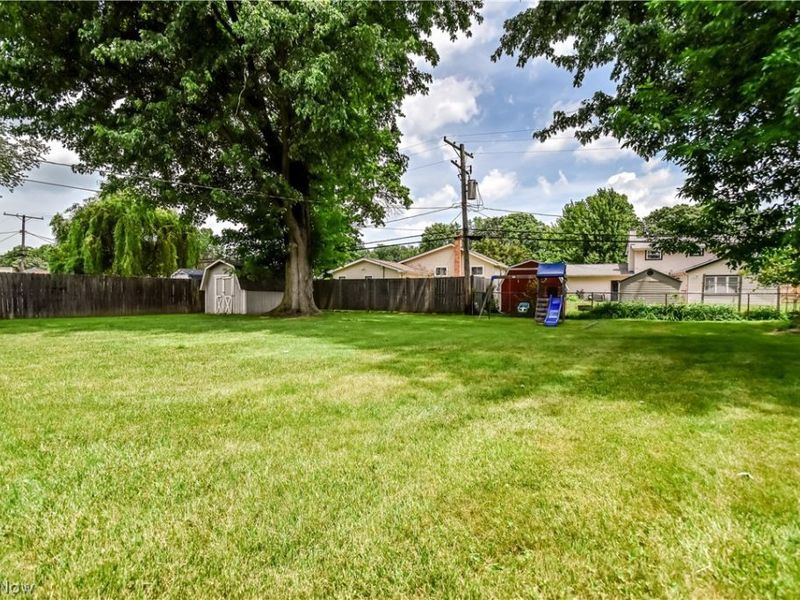 36388 Sunset Drive , Eastlake, OH 44095 Photo 32
