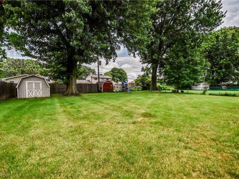 36388 Sunset Drive , Eastlake, OH 44095 Photo 33