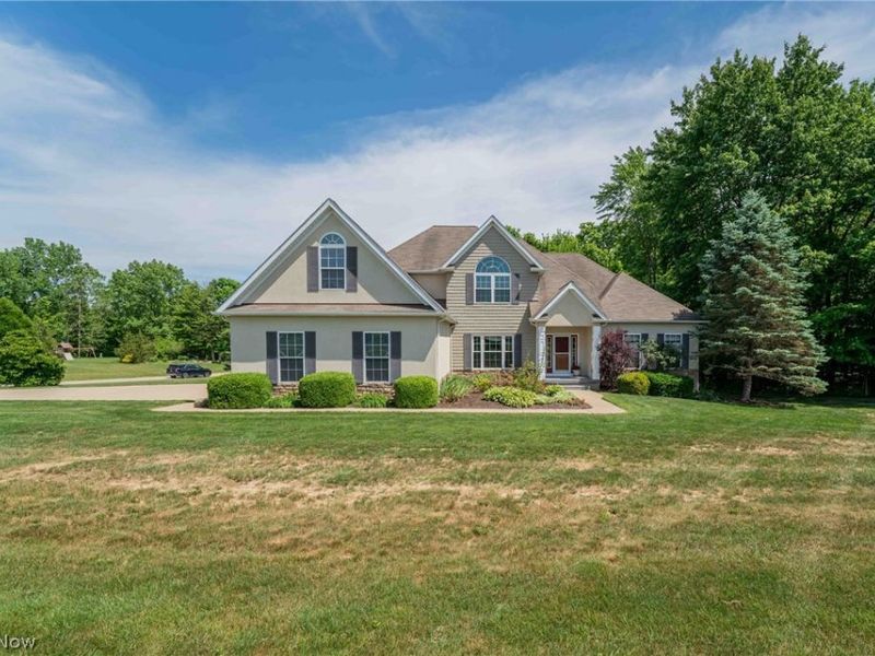 3120 Champions Way , Medina, OH 44256 Photo 2