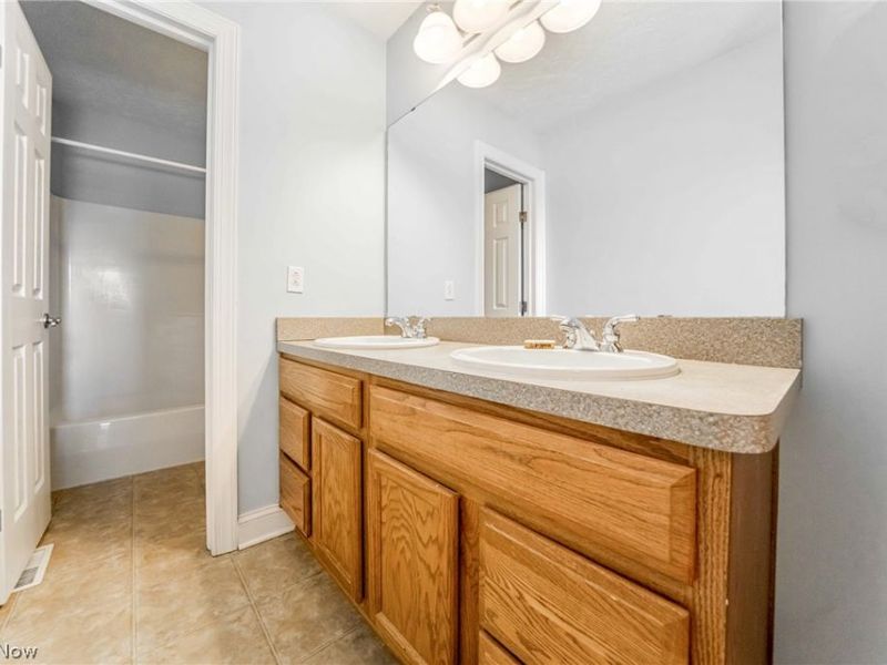 3120 Champions Way , Medina, OH 44256 Photo 29
