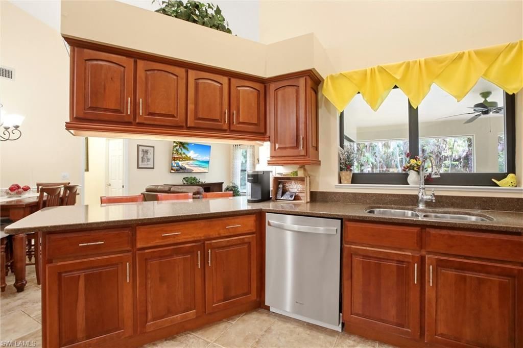 5231 Hickory Wood Dr , Naples, FL 34119 Photo