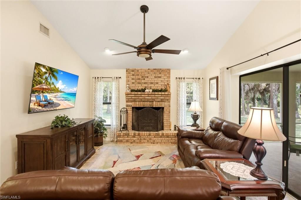 5231 Hickory Wood Dr , Naples, FL 34119 Photo