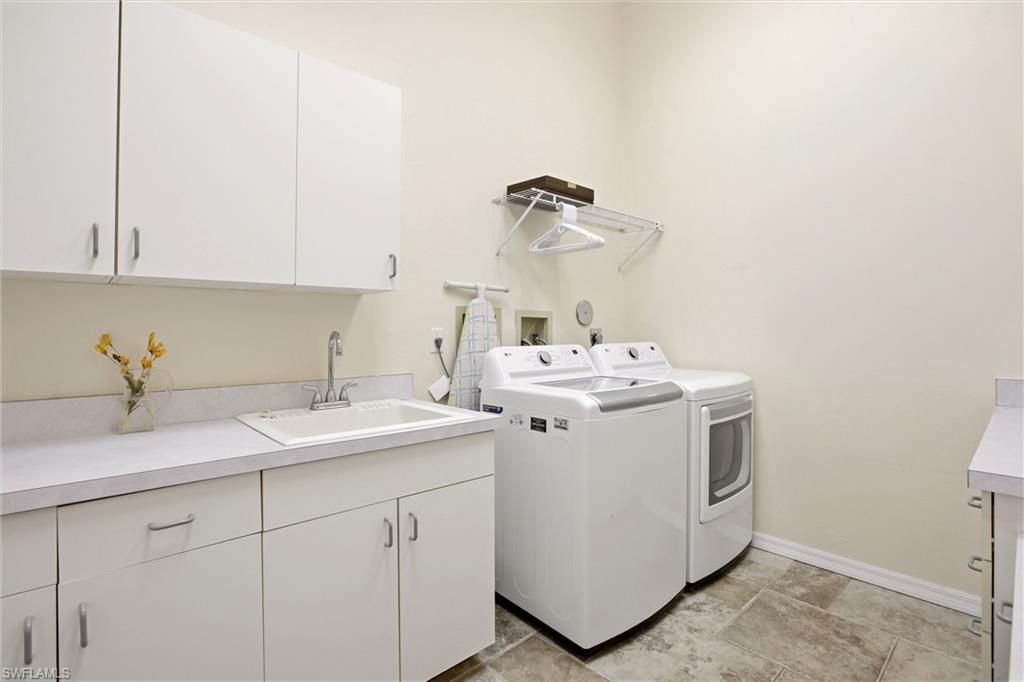 5231 Hickory Wood Dr , Naples, FL 34119 Photo