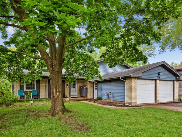 778 Darlington Lane , Crystal Lake, IL 60014