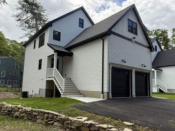 24 Cooper Rd, Webster, MA 01570