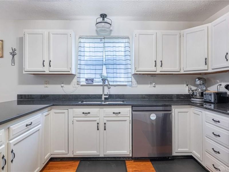 480 Harvest Drive, Trenton, OH 45067 Photo 9