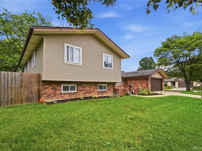 5196 Polen Drive, Kettering, OH 45440 Photo 4