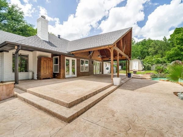 241 Southview Drive, Hudson Oaks, TX 76087