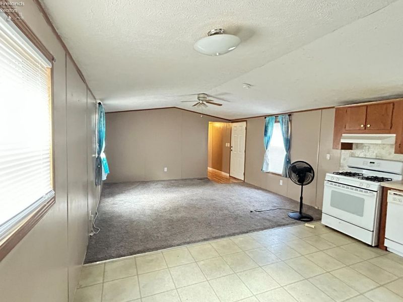 1730 Port Clinton Road, Unit 38, Fremont, OH 43420 Photo 28
