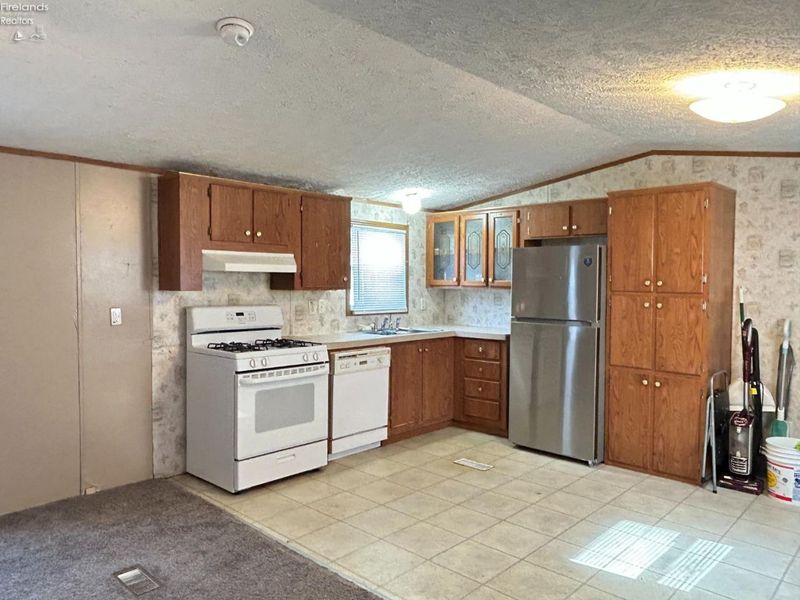 1730 Port Clinton Road, Unit 38, Fremont, OH 43420 Photo 31