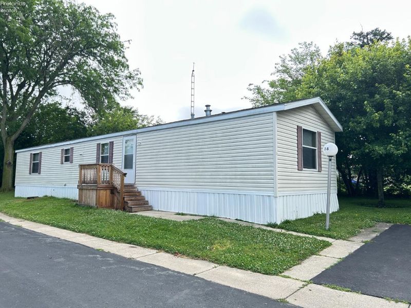 1730 Port Clinton Road, Unit 38, Fremont, OH 43420 Photo 5